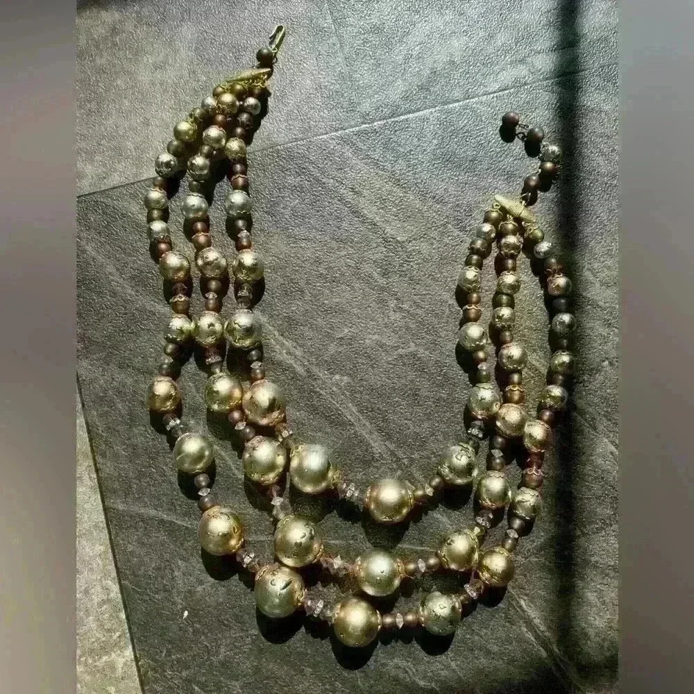 💜 2/$25 Beautiful Vintage/Old Costume Jewelry Necklace - Picture 5 of 5